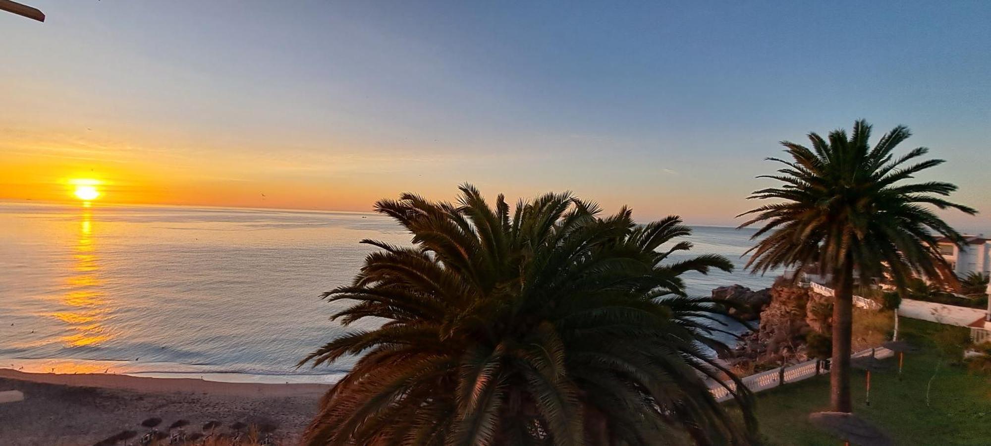 Appartement Acapulco Playa Beautiful Seaview à Nerja Extérieur photo