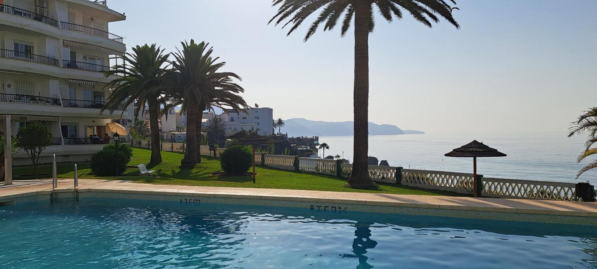 Appartement Acapulco Playa Beautiful Seaview à Nerja Extérieur photo
