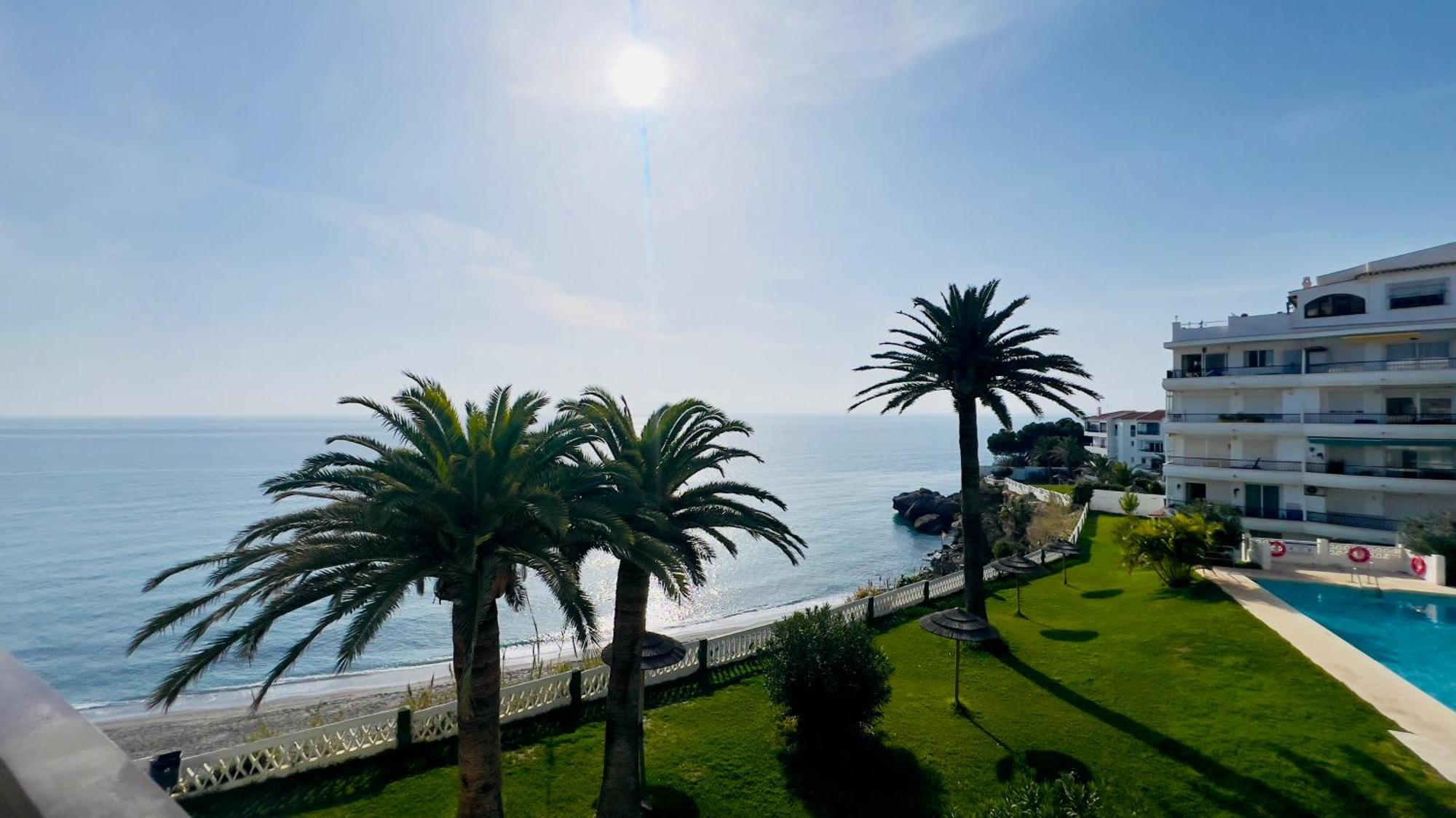 Appartement Acapulco Playa Beautiful Seaview à Nerja Extérieur photo