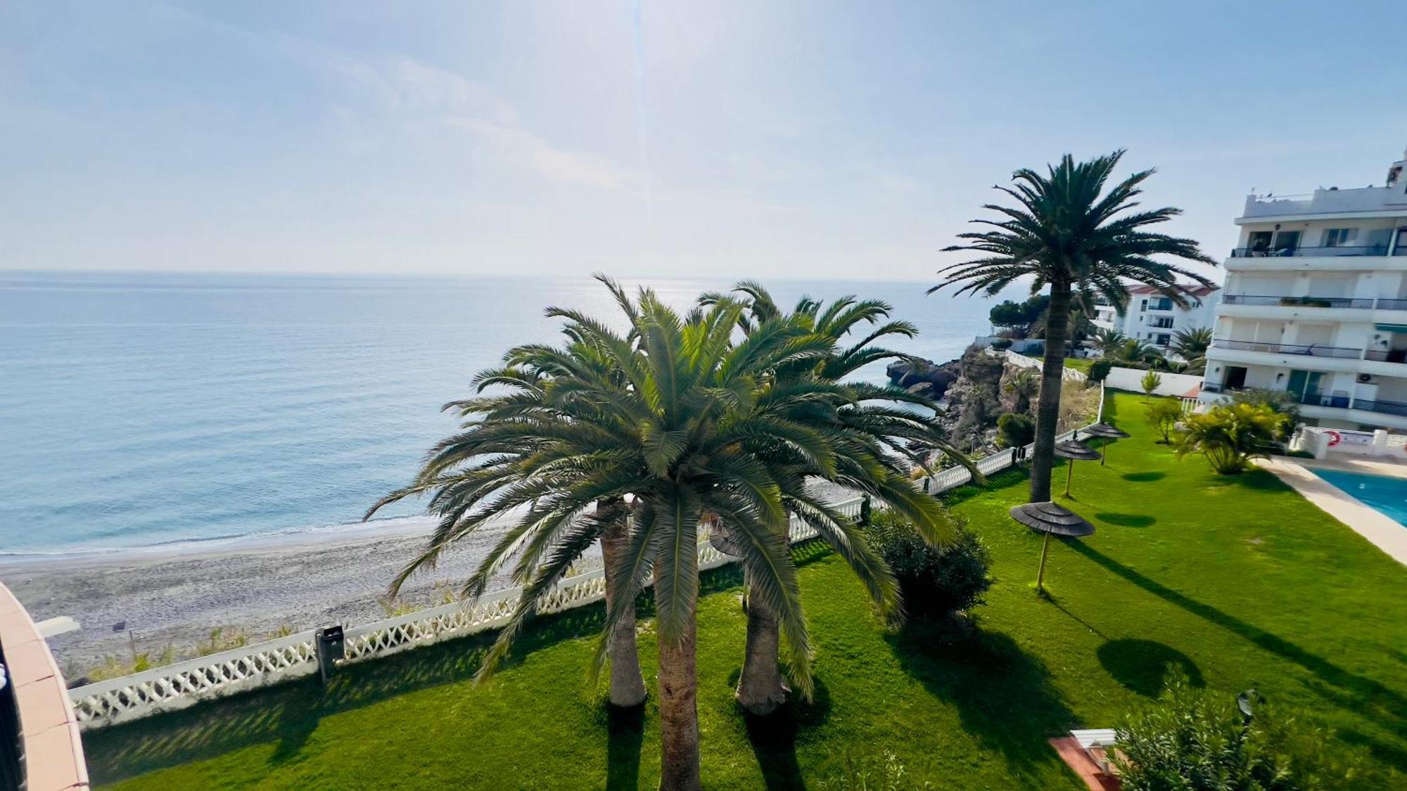 Appartement Acapulco Playa Beautiful Seaview à Nerja Extérieur photo